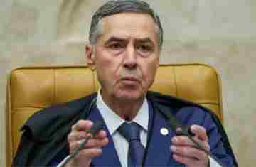  Barroso diz que regulação das redes se tornou imprescindível no país 